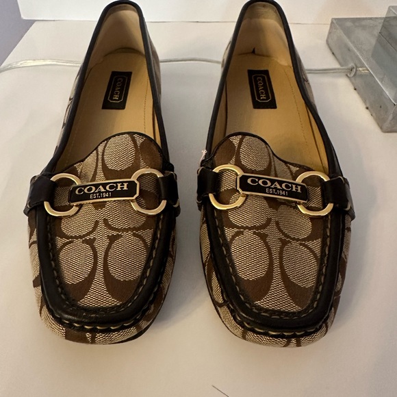 Coach crossbody purse w/ matching coach shoes size 8 - Picture 6 of 6